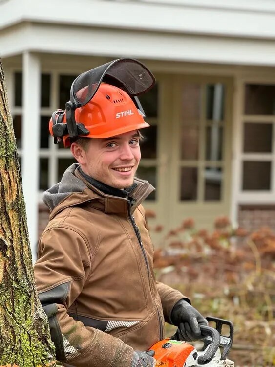 Iddo, hovenier en eigenaar van Iddo's Groenservice